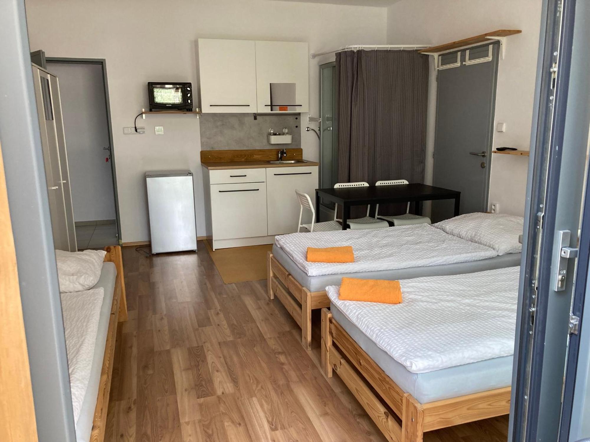 Kuk Racice Apartment Cameră foto